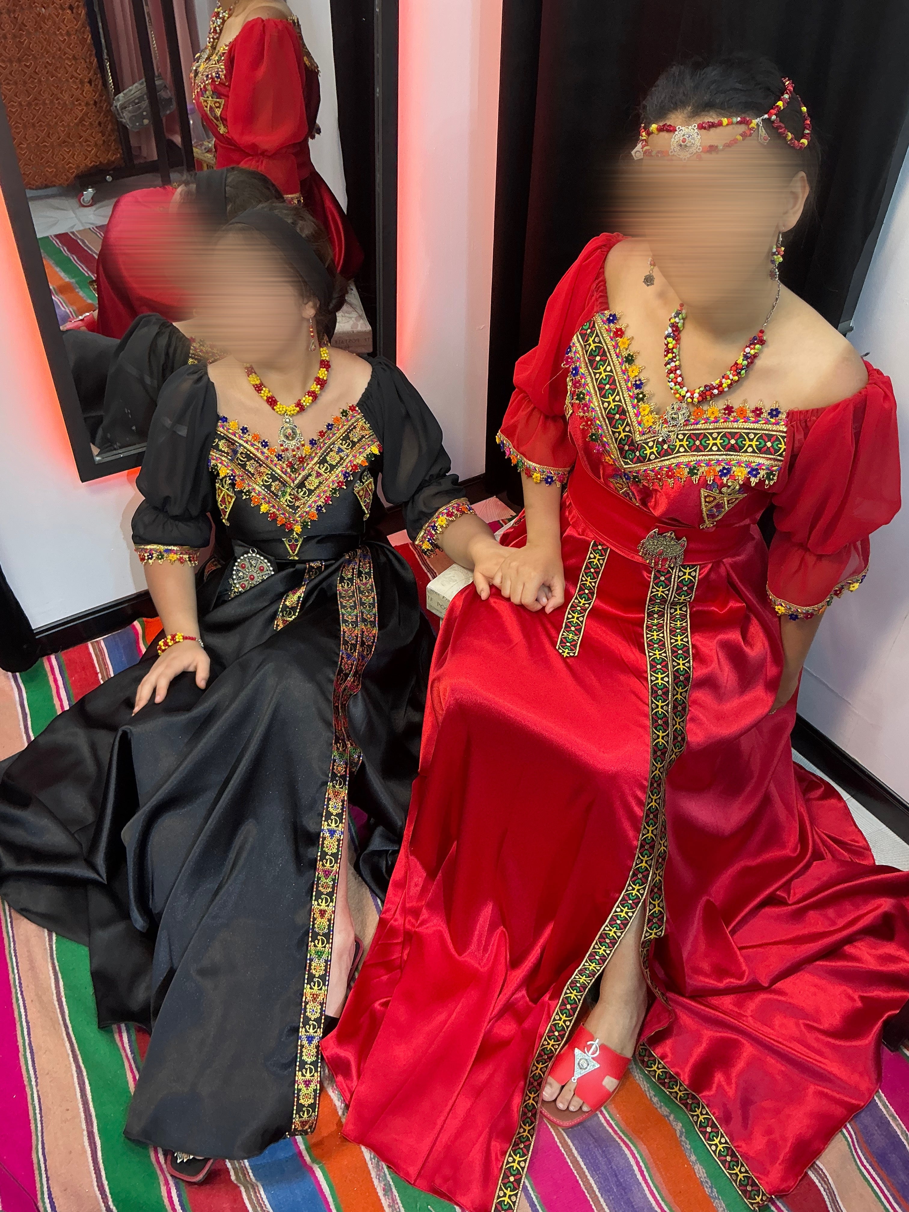Robe kabyle rouge et noir