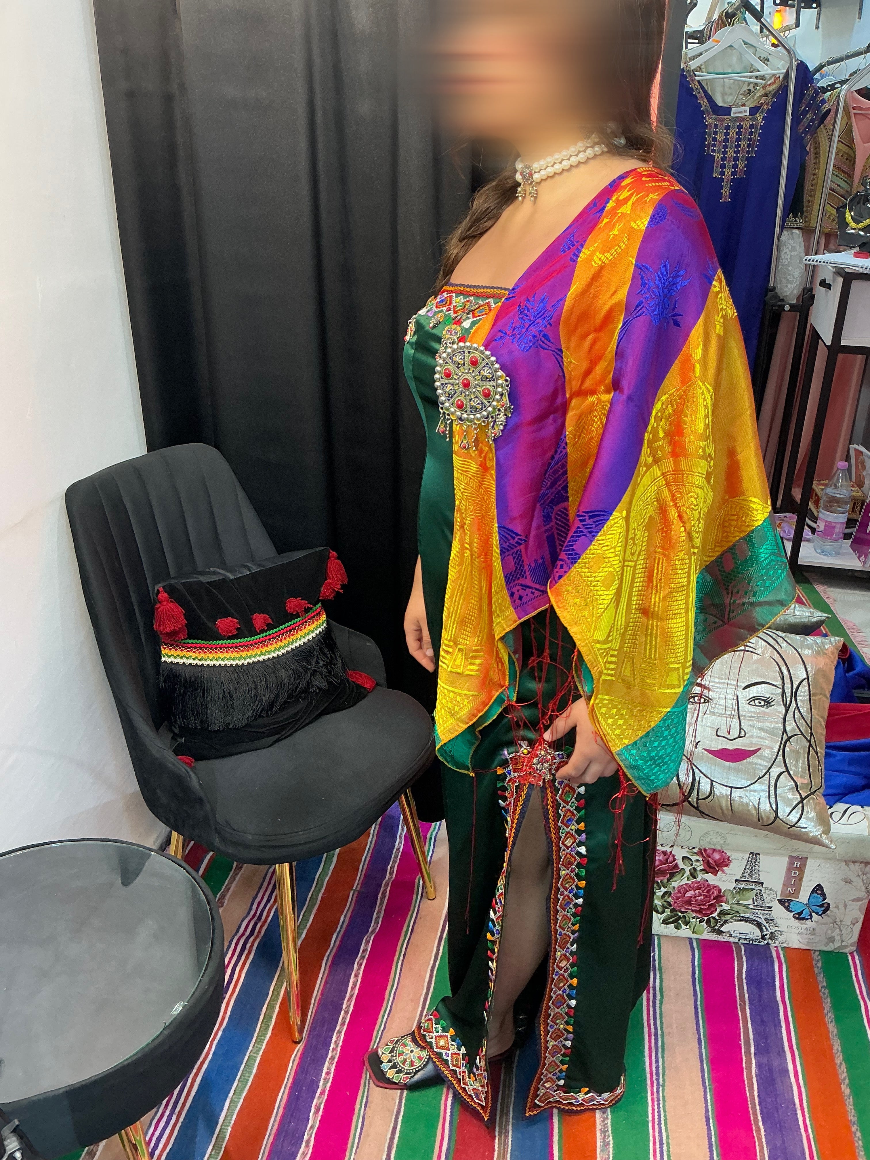 Robe kabyle broderie à la main