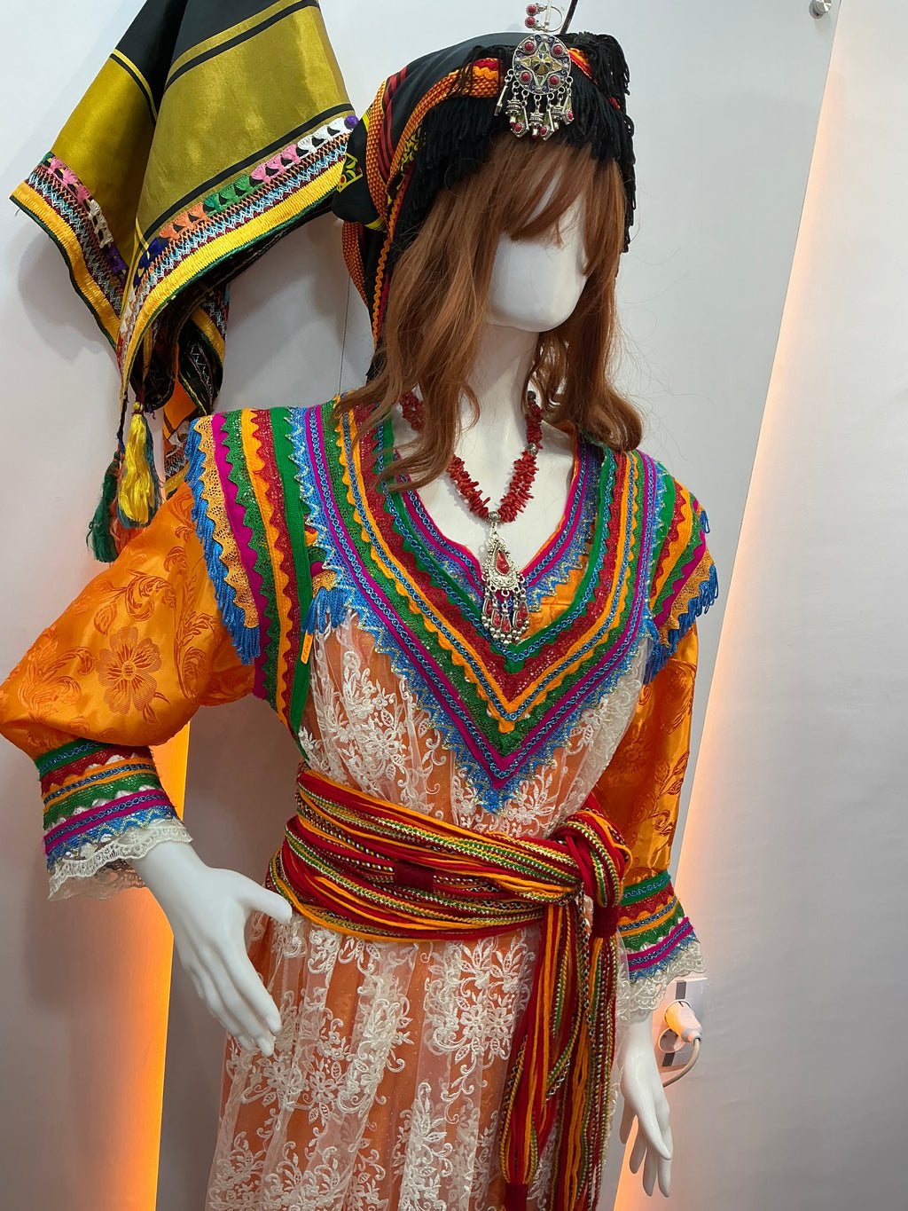 Robe tijgoua moderne
