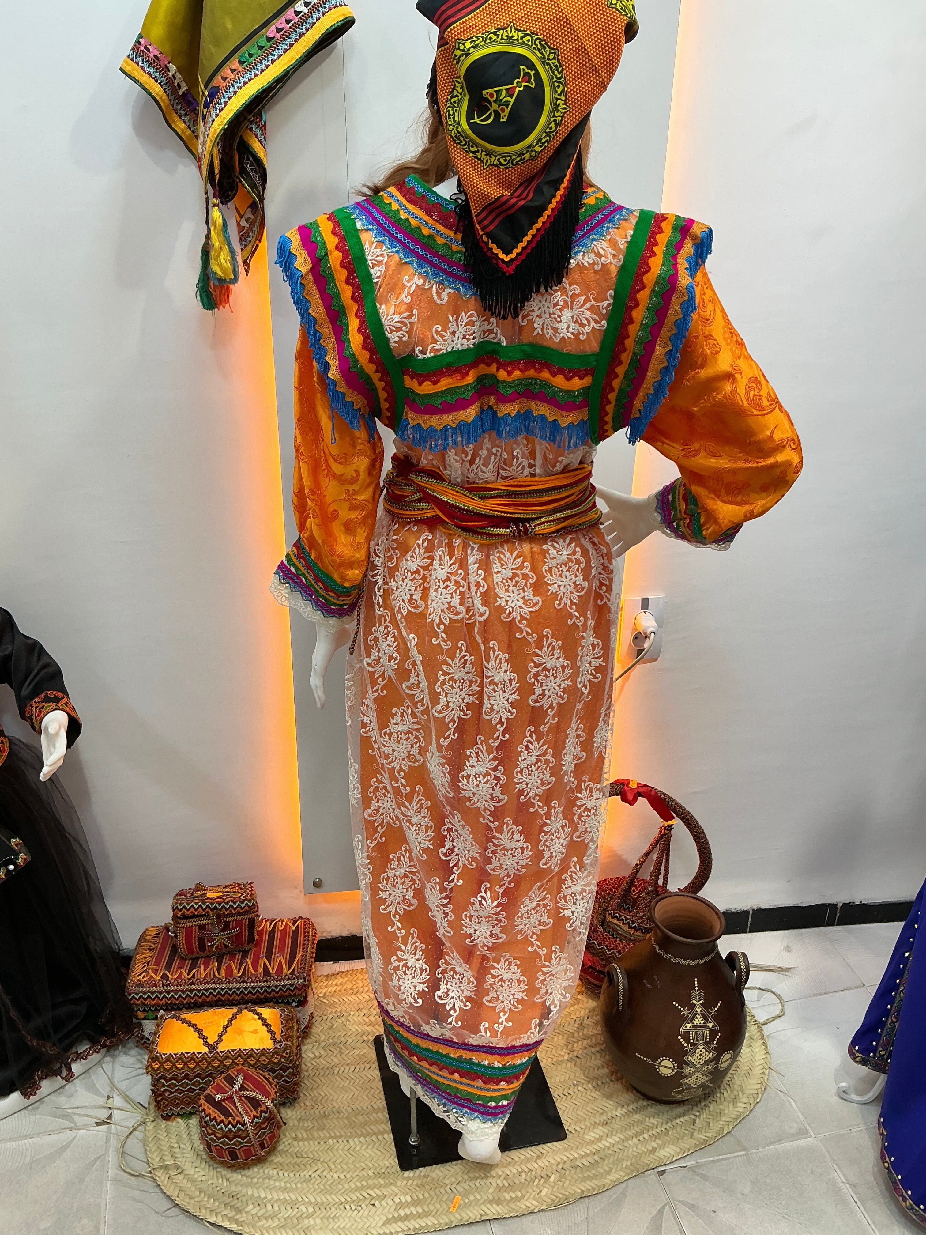 Robe tijgoua moderne